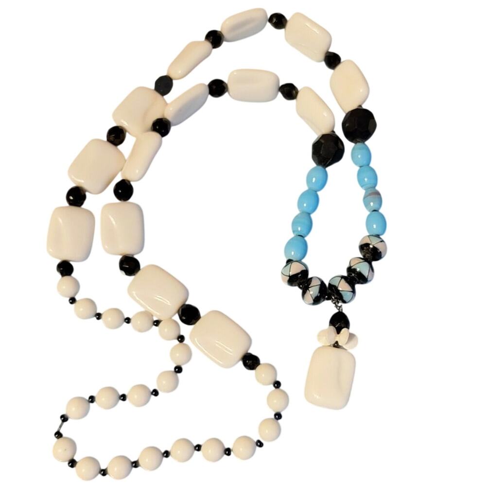 38" long,‎ Aqua, white, black, Glass & Lucite Chunky Necklace wh02-08